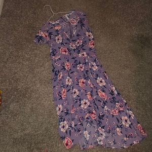 Cute knee length dress.